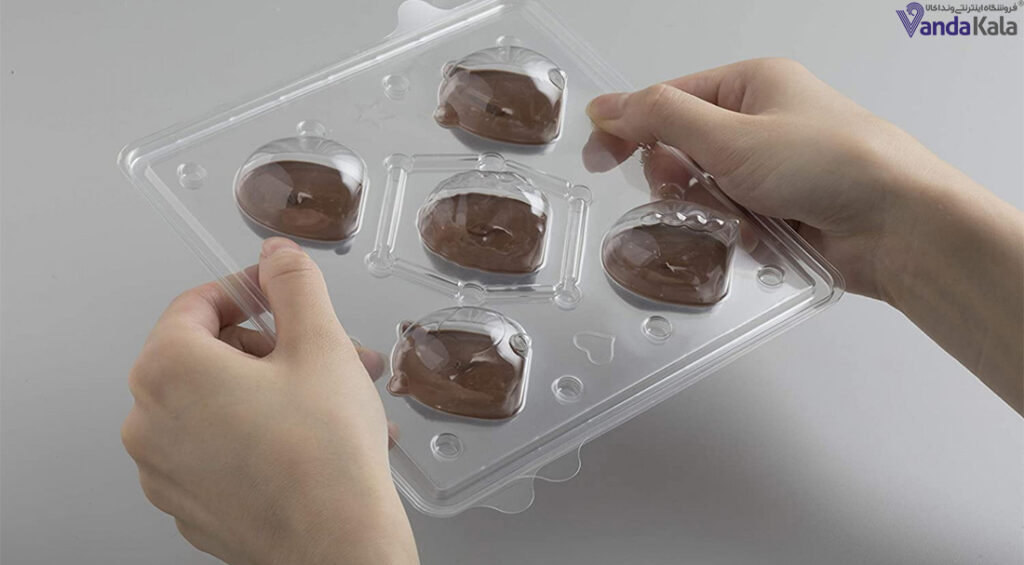 چسبیدن شکلات به قالب پلی کربنات